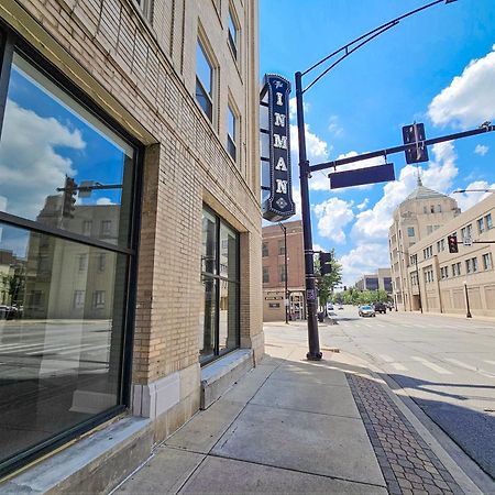 Cozy Studio At The Historic Inman Champaign Extérieur photo