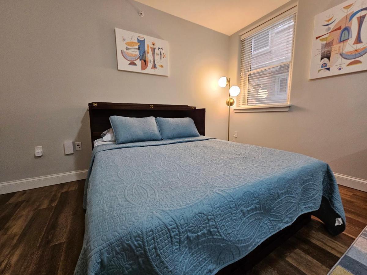 Cozy Studio At The Historic Inman Champaign Extérieur photo